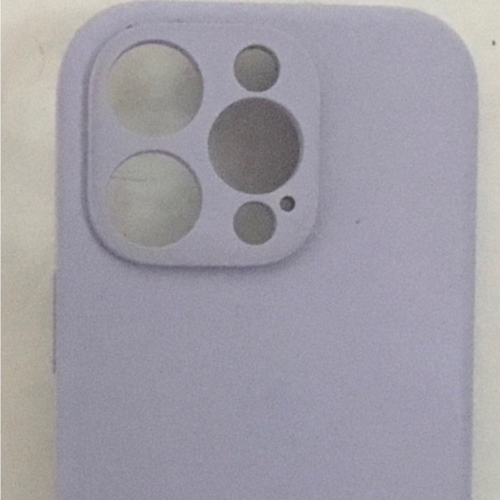 Apple MagSafe-Compatible iPhone Case in soft purple IPhone 14